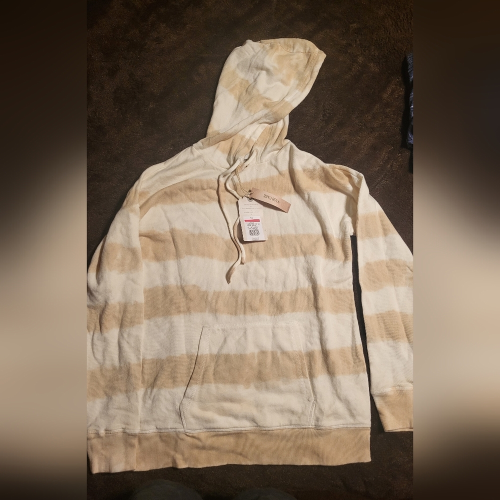NWT  True Craft thin comfy hoodie
